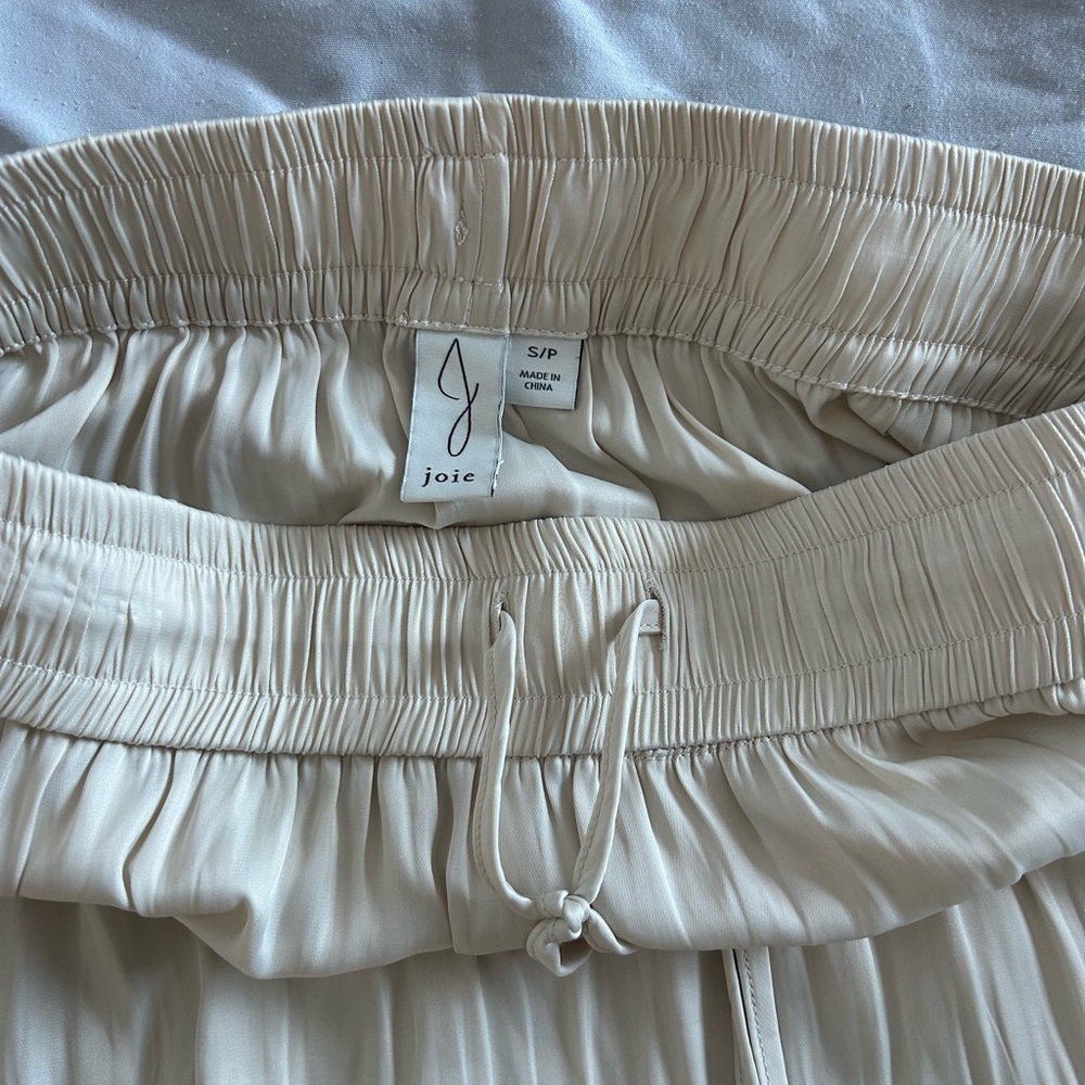 Joie Cream Pleated Skirt - Picture 3 of 3